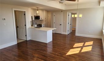 20 State St 4, Bristol, RI 02809