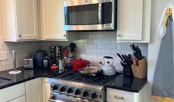 400 Paradise Ave, Middletown, RI 02842