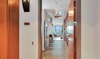 350 S Hamilton St 901, Madison, WI 53703