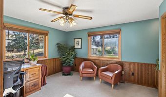 15716 Hayes Trl, Apple Valley, MN 55124