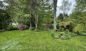 14 Wheelwright Rd, Barre, MA 01005