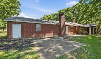 142 Center Grange Rd, Aliquippa, PA 15001