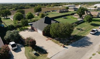 108 Deer Creek Dr, Alvord, TX 76225