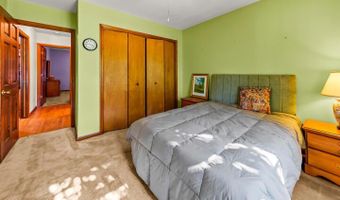519 Country Club Dr W, Arapahoe, NC 28510