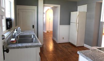 104 S Main St, Altura, MN 55910