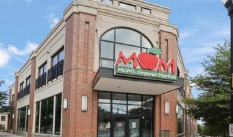 2016 N ADAMS St 508, Arlington, VA 22201