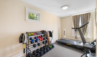 74 Maynesboro St, Berlin, NH 03570