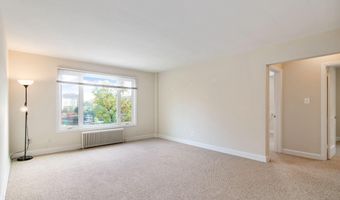 1410 QUINN St 6, Arlington, VA 22209