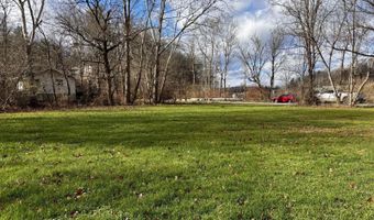 Echo Ln, Athens, OH 45710