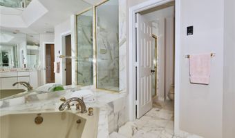 3900 Island Blvd B204, Aventura, FL 33160