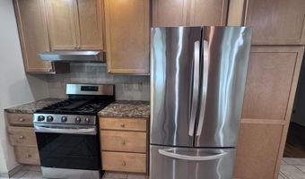 711 S Simon St, Ada, OH 45810