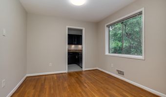10506 WEYMOUTH St 203, Bethesda, MD 20814