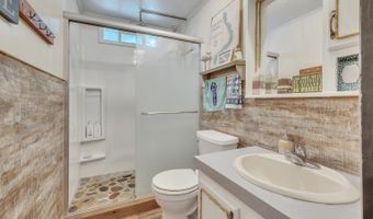 156 Linden Dr, Arnolds Park, IA 51360