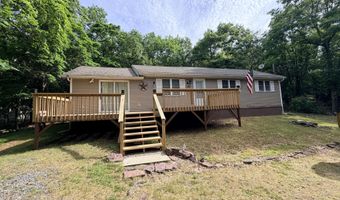 32 Shawnee Trl, Albrightsville, PA 18210