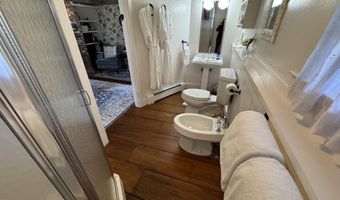 969 Washington St, Bath, ME 04530