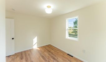 927 75th St, Amery, WI 54001