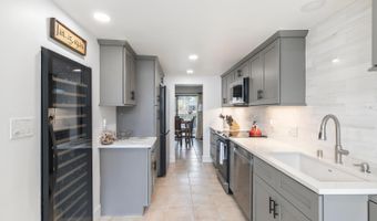 553 Kings Rd, Alameda, CA 94501