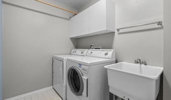 1696 Reserve Ct, Ann Arbor, MI 48103