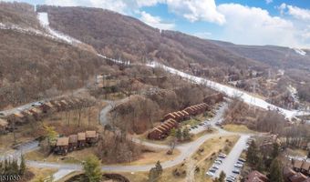 1 Deer Valley Ln Unit 2, Alloway, NJ 07462