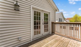 65 Redland Ave, East Providence, RI 02916