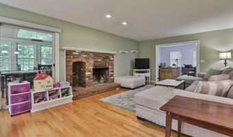 41 Wellesley Dr, Bedford, NH 03110