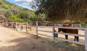 8952 Detwiler Rd, Escondido, CA 92029