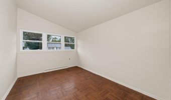 102 OLYMPIA Dr, Claymont, DE 19703