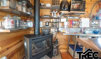 11 Battlefield Trl, Clark, WY 82435