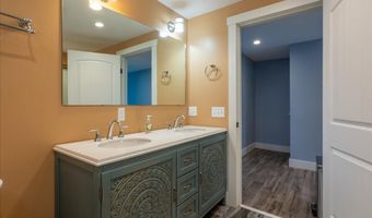 10 Bogue Chitto Ln, Bar Harbor, ME 04609