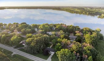 1817 S Shore Dr, Albert Lea, MN 56007
