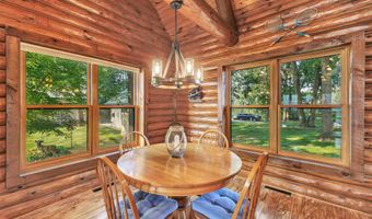 N1575 SILVER CANOE Road, Keshena, WI 54135