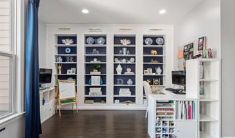 42265 HAMPTON WOODS Ter, Brambleton, VA 20148