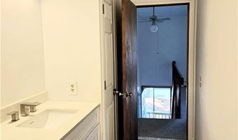 3 Lakeview Dr, Narragansett, RI 02882
