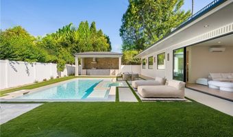 16728 Morrison St, Encino, CA 91436