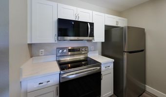 56 Kunihi Ln 323, Kahului, HI 96732