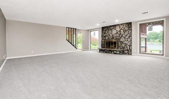 1416 Doyle Ln, Beatrice, NE 68310