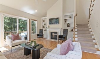 27 Greenside Ln 59, Acton, MA 01720