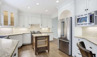 5185 Catalpa Knl, Acworth, GA 30101
