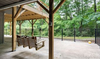 153 Skyview Cir, Asheville, NC 28804