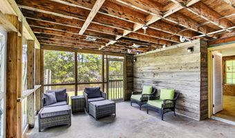 9002 Alabama St, Bay St. Louis, MS 39520