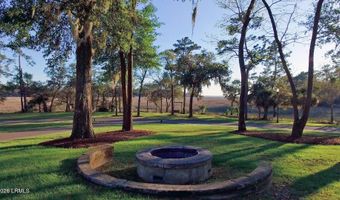 14 Assembly Row B, Beaufort, SC 29906
