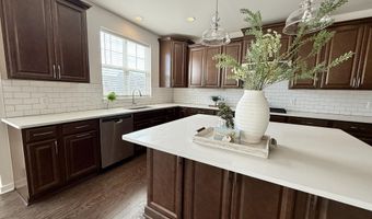 6394 S Trailwoods Dr, Ann Arbor, MI 48103