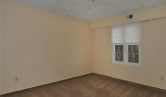 77 HOFFMAN Ave C, Cranston, RI 02920