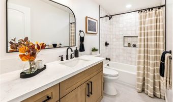 231 Hanakoa Pl, Honolulu, HI 96825