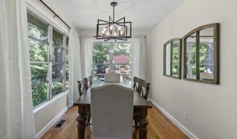 1604 Avondale Dr, Altavista, VA 24517