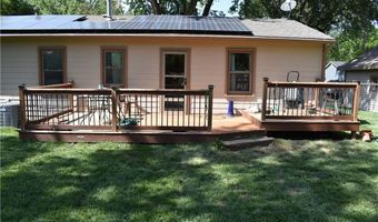 225 King St, Baldwin City, KS 66006