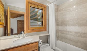413 W Smuggler St, Aspen, CO 81611
