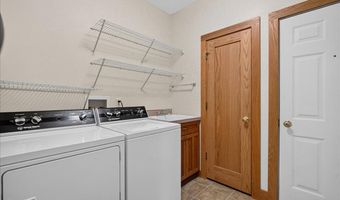 3 Proctor Ct, Albany, NY 12211