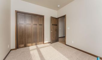 2312 E Brek St, Brandon, SD 57005