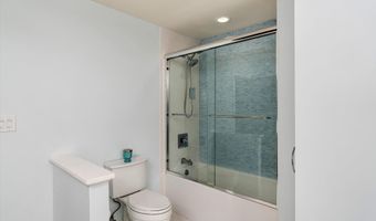 546 Province Line Rd, Allentown, NJ 08501